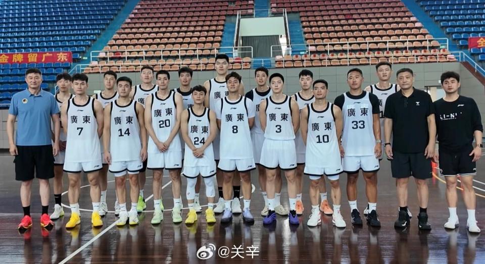 李斌卓, 四川, 袁照耀