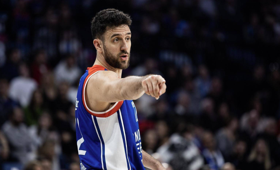 米西奇陷入 米西奇陷入