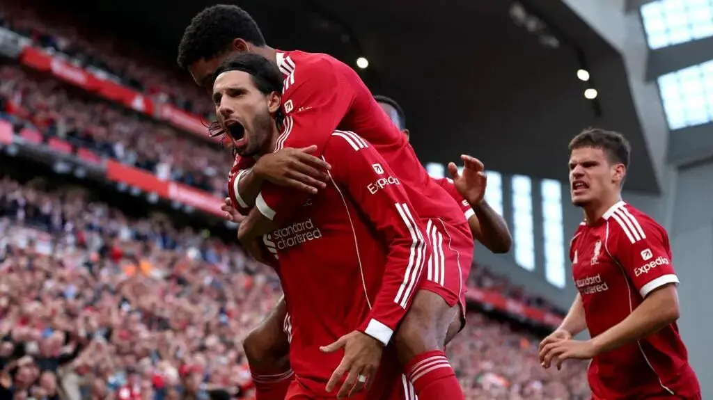 而索博斯洛, 场前一记技, 爆发 而索博斯洛, 场前一记技, 爆发